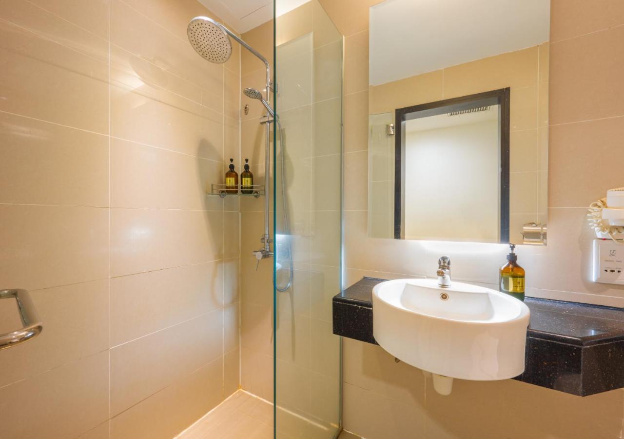 Hotel Greystone Centrestage Pj Petaling Jaya Esterno foto